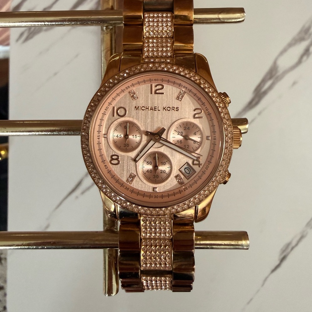 Michael Kors women’s watch in Rose Gold